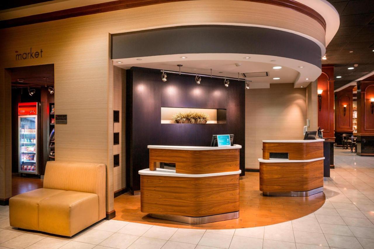 Courtyard By Marriott Norfolk Downtown Hotel Eksteriør billede