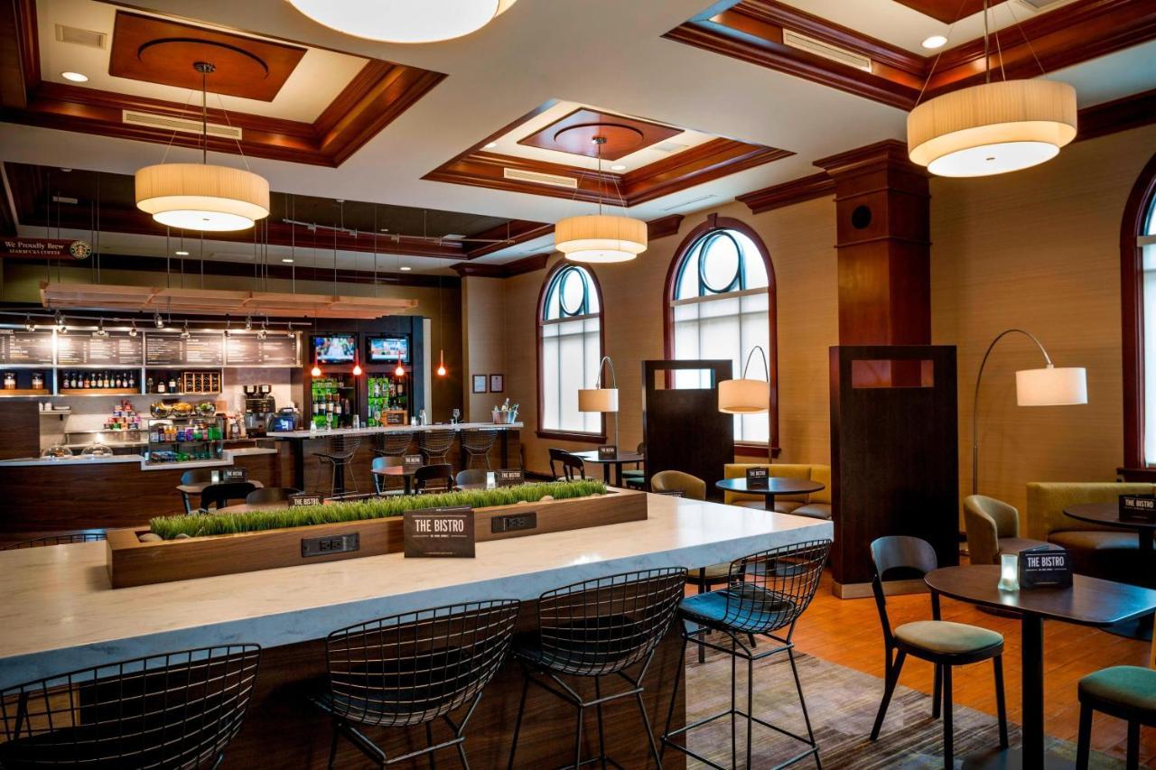Courtyard By Marriott Norfolk Downtown Hotel Eksteriør billede
