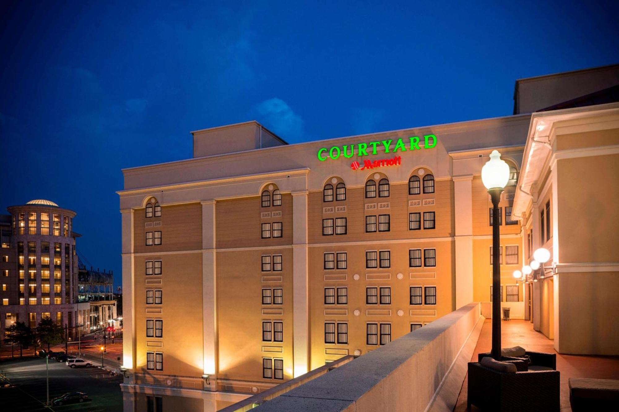 Courtyard By Marriott Norfolk Downtown Hotel Eksteriør billede
