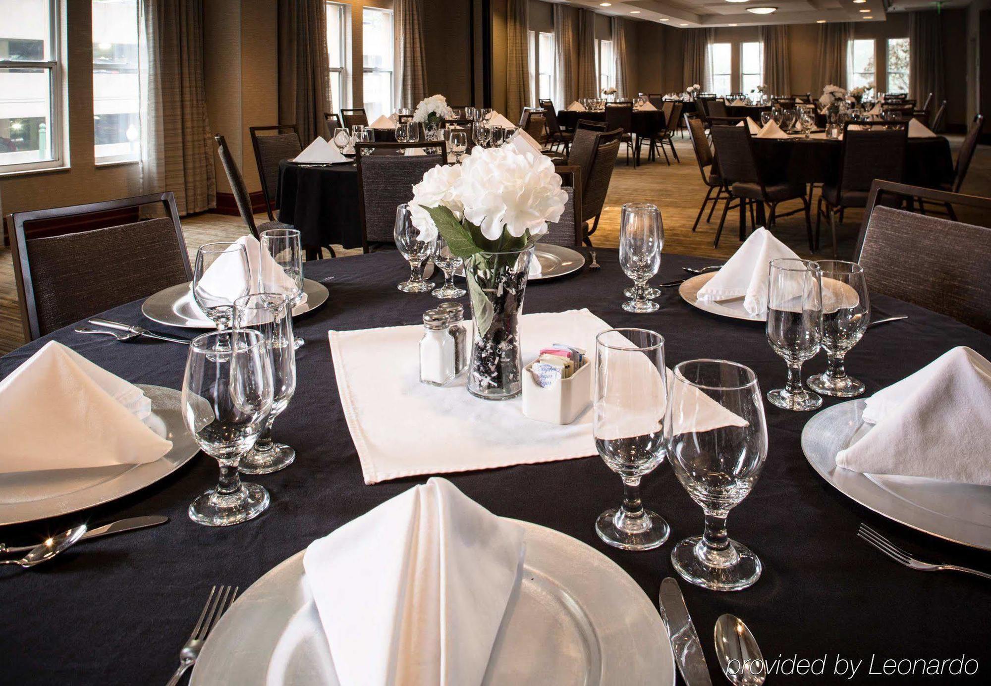 Courtyard By Marriott Norfolk Downtown Hotel Eksteriør billede