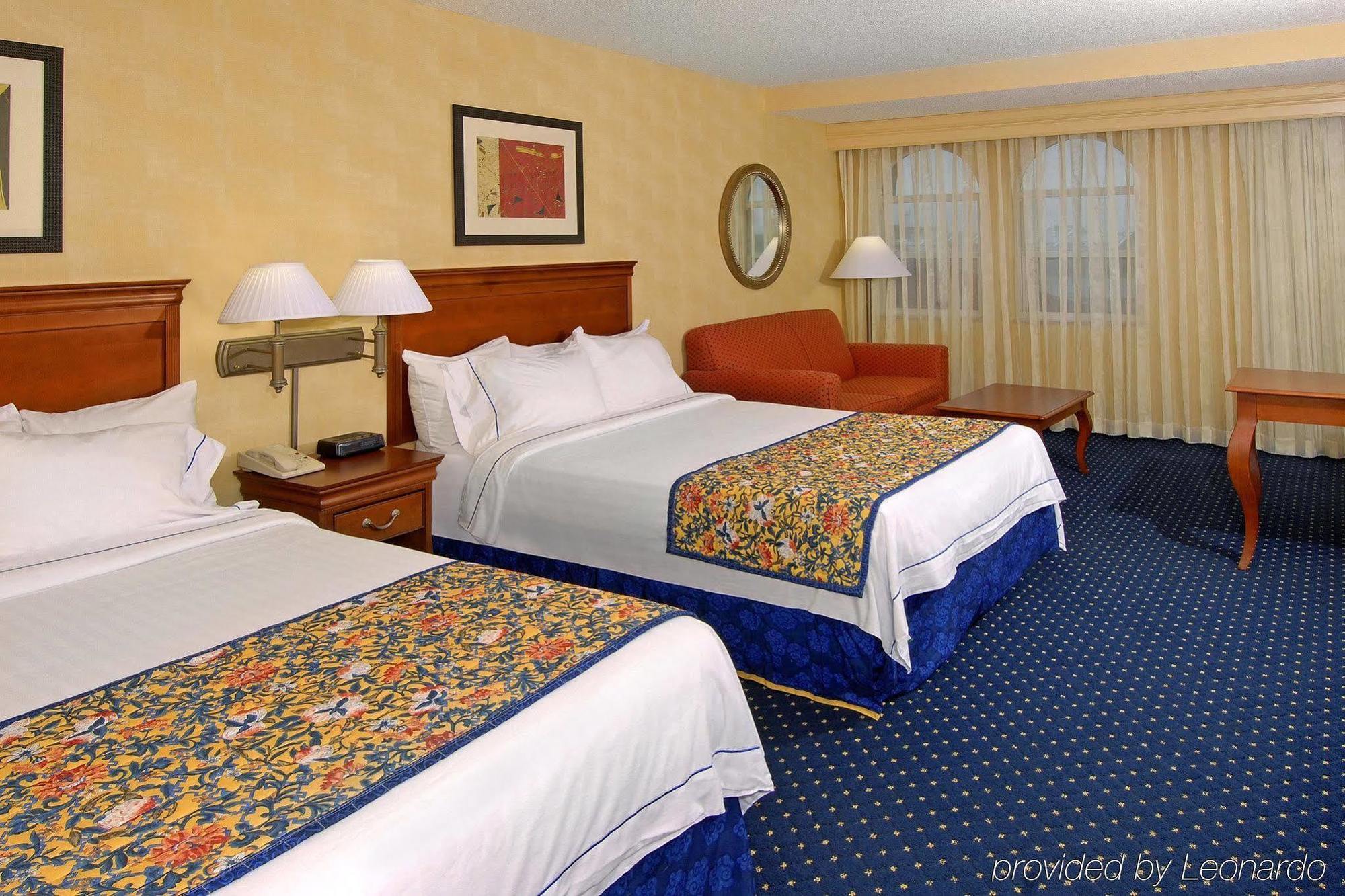 Courtyard By Marriott Norfolk Downtown Hotel Eksteriør billede